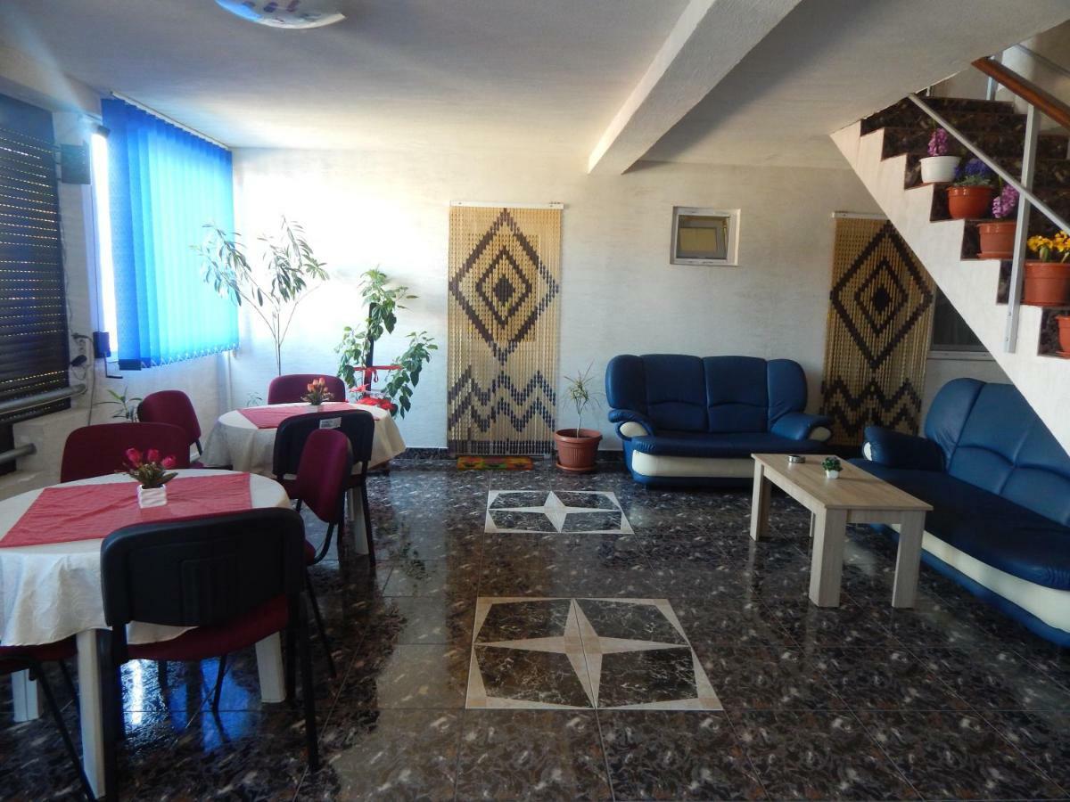 Vila Nico Costinesti Buitenkant foto